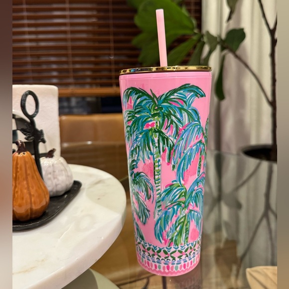 Brand new Lilly Pullitzer cup! - Picture 1 of 3